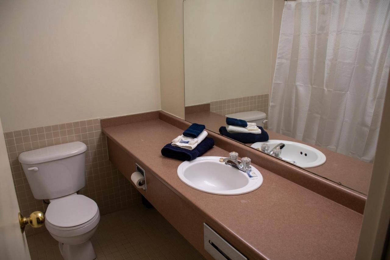 Residence & Conference Centre - Sarnia Dış mekan fotoğraf